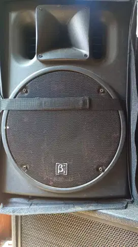 Speaker aktif beta3 15 inch