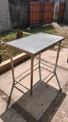 Working table ukuran (P x L x T) 1m x 60cm x 90cm