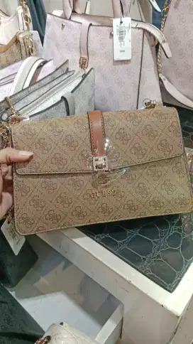 TAS GUESS ZAMIRA BARU PAKE 1X
