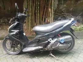 Motor suzuki skywafe