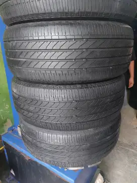 Ban 215 55 R17 Brigstone Turanza T005A