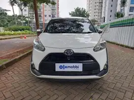 TDP Rendah Toyota Sienta 1.5 E Bensin-MT 2016 Putih CSOOB