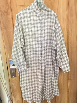 Baju atasan bekas