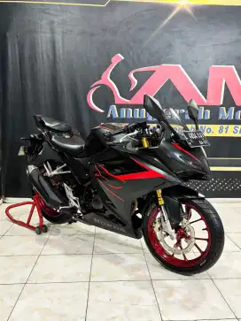 Honda New CBR150R upside down Th 2022 Matte Black jos