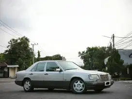 Mercy E220 Masterpiece 1995 Manual Mercedes-Benz