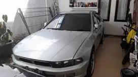Mitsubishi Galant Hiu 2001 - Tangan Pertama - Mulus & Terawat