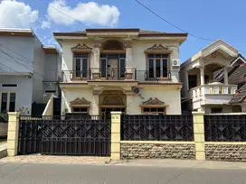Dijual Rumah 2 lantai dipinggir jalan politeknik Bukit lama