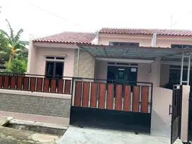 Di Kontrakan Rumah Baru