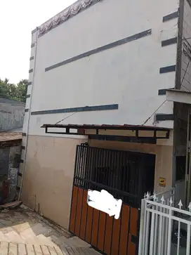 RUMAH KOS LARIS DEKAT MABES TNI CILANGKAP
