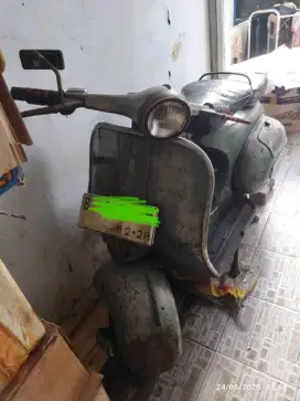 Vespa vvd 150 cc untuk kolektor