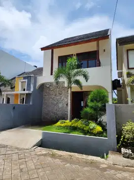 Disewakan Villa 3 Kamar Dekat Pantai Balangan CN