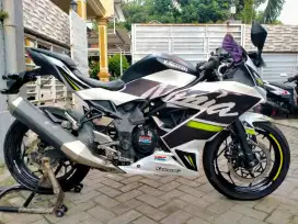 Kawasaki Ninja 250 lengkap sehat mesin segel keterangan detail dibawah