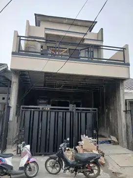 Dijual rumah baru 2 lt di Regency Melato Mas lt.90m