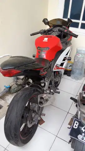 Kawasaki ninja 250 fi limited edition