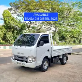 Isuzu Traga 2.5 Diesel M/T
