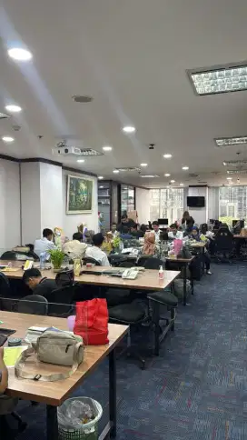 Loker kantoran sudirman