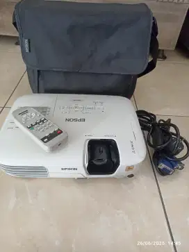 Lcd proyektor Epson komplit