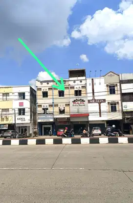 Dijual  1 Unit Ruko 3 1/2 lantai Jln R. Soekamto  Palembang