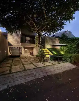 Dijual rumah mewah murah 2 lt Senopati Kebayoran Baru Jakarta selatan