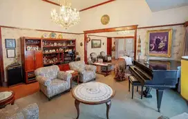 HARGA TERBAIK SAYAP DAGO, DIPATI UKUR. RUMAH MEWAH CLASSIC DI BANDUNG