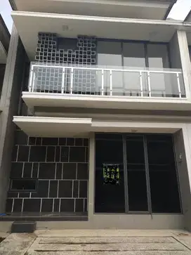 Disewakan Rumah Golden Park 2 Cisauk Serpong
