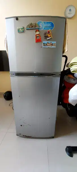 Kulkas LG 2 Pintu Bekas
