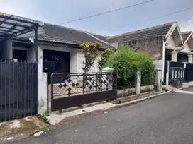 Rumah Murah Di Antapani Dekat arcamanik Bandung depan Taman