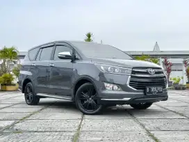 (KM76RB) TOYOTA KIJANG INNOVA VENTURER BENSIN AT 2017/PAJAK 2-2026