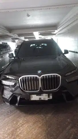 BMW X7 XDRIVE LCI 40I M SPORT (2024)
