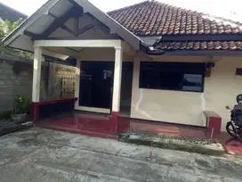 Rumah Bagus SHM di Jalan Semeru Lokasi Strategis