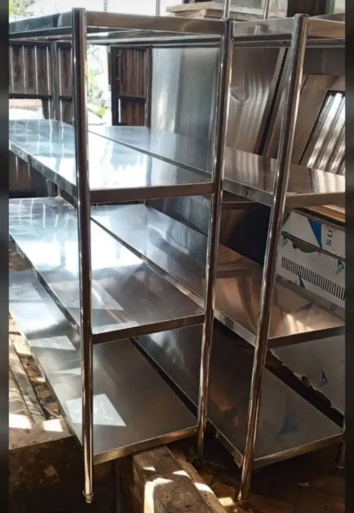 Meja dapur Stenlist kastem