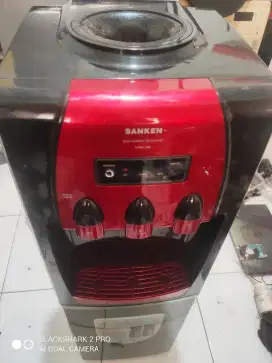 Dispenser Sanken galon atas bawah