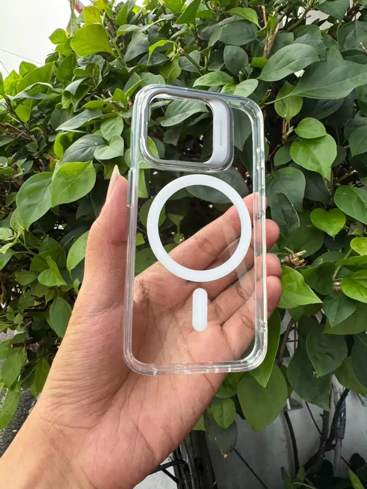 Case iPhone 15 Pro Merk ESR Type Classic Transparan Support Magsafe