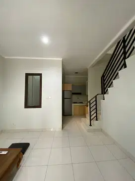 Dijual Rumah  di Cluster Olive - Summarecon Bekasi