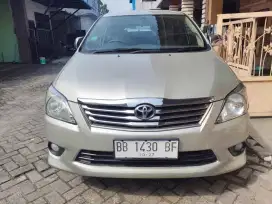 Super Istimewa: Innova G Bensin Manual 2012, Odo 44 ribu, Satu Tangan