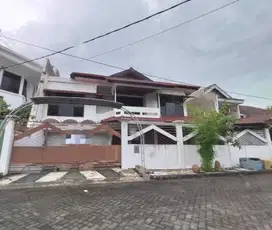 Rumah 2 Lantai Bagus SHM di Wisma Mukti Lokasi Strategis