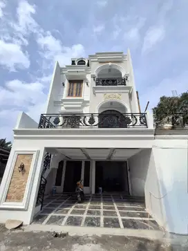 Rumah Baru 3 lantai Jagakarsa Jakarta Selatan