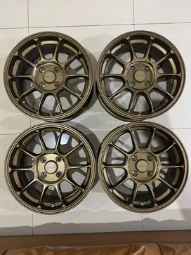 Rep. Volk Rays ZE40 R15 by JF Luxury