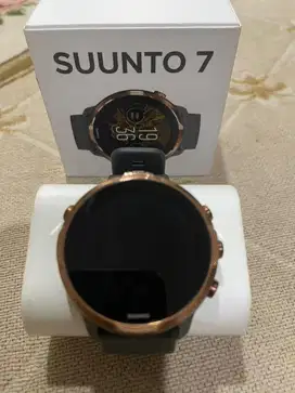 Jam tangan Suunto 7