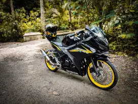 Di jual Sepeda motor CBR 150 R