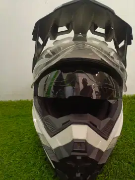 Helm Oneal Warna Putih