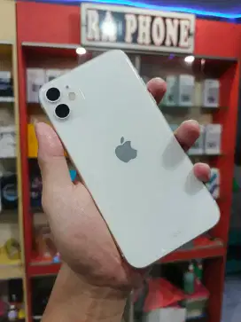 Iphone 11 128gb resmi ibox (bisa tt)