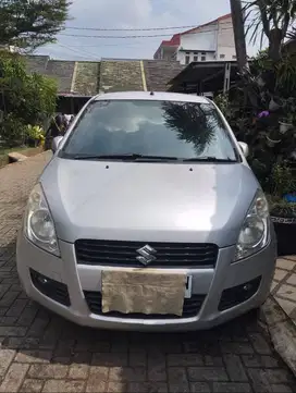 Suzuki splash GL 2011