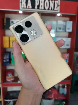 Infinix note 40 pro 5G 8/256gb Fullset (bisa tt)