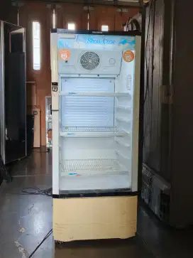 showcase Polytron 3 rak