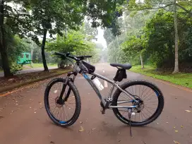 Sepeda polygon xtrada 5.0 uk 27.5 Grey (2016 series)