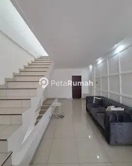 DIJUAL TOWNHOUSE CAKEP JL BRIGJEND ZEIN HAMID - TITI KUNING (WELLY)