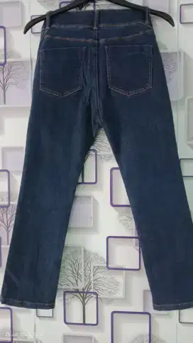 Preloved Celana Jeans Wanita
