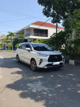 Toyota Veloz 2024/2023 Q Matic Km 24rb Warna Putih Plat L Full Ori