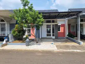 Dijual Rumah Lokasi Strategis di Perum Forest Hill BSB